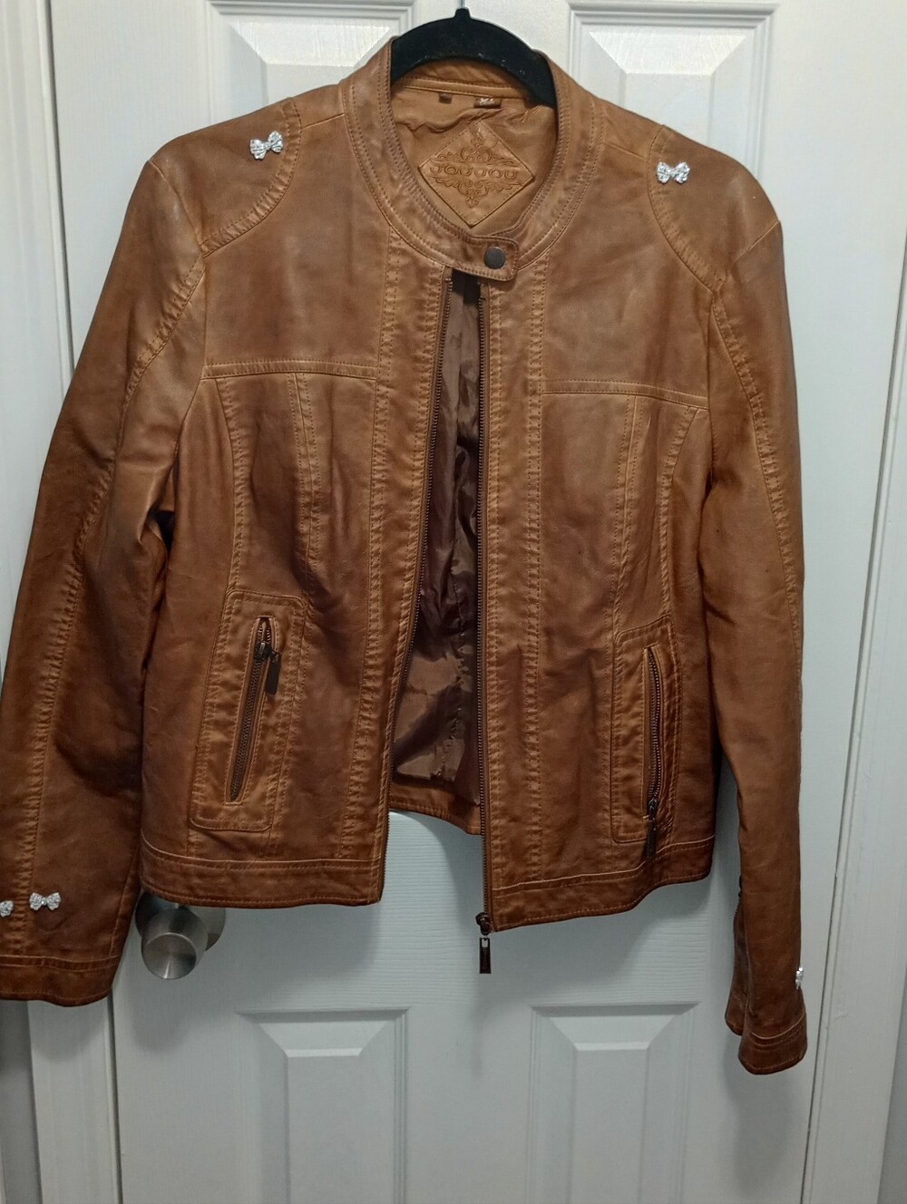 Fall Trending  Faux Brown Leather Jacket With Zippers Down The Front Size XL